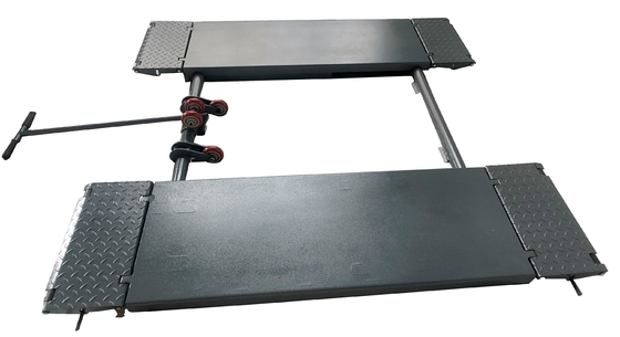 SCISSOR Car Lift per il sollevamento sicuro e facile di veicoli da 3000 kg a 3500 kg nei negozi di automobili