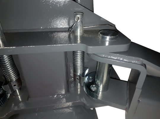 12000lbs Hydraulic Low Ceiling Auto Lifter 4000kgs Two Post Car Lift per auto in incidente