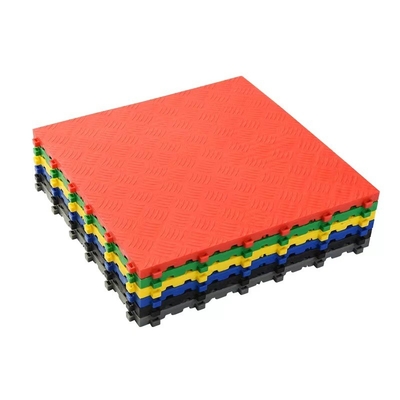 Funzione resistente alla sporcizia Piastrelle di pavimento di plastica nera per pavimenti a griglia per autolavaggio