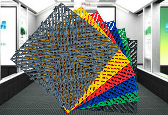 Parete di rivestimento della lavanderia PP 40*40*2cm Grid Board Floor Mat Grid Floor Multi-Function