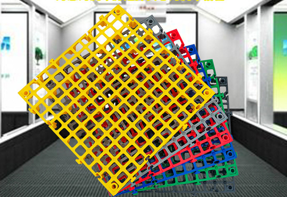 Piastrelle per pavimenti di garage di plastica in 40*40*4cm
