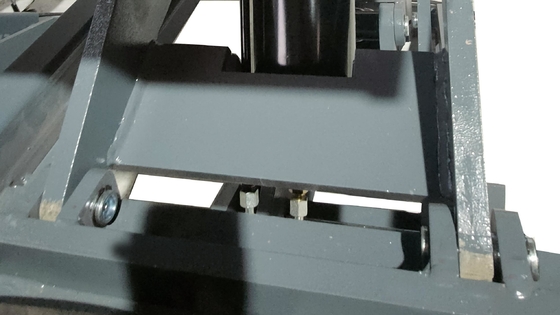 Sollevamento con riparazione di auto Mantenimento sollevamento 3.5T Superficie montata sollevamento idraulico auto forbici